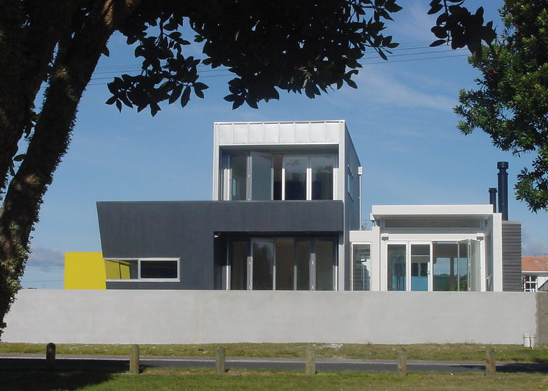 WHANAGAMATA HOUSE