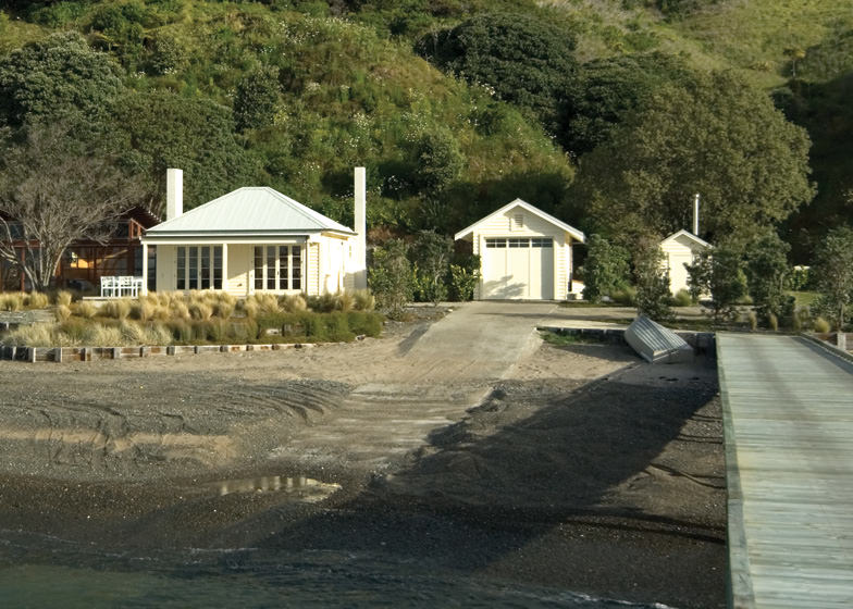 STEP ISLAND COTTAGE