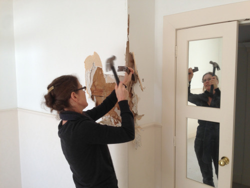 justine with a hammer