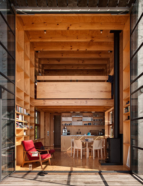 hut on sleds interior