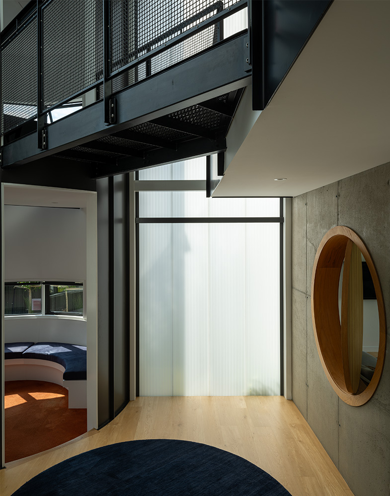 Portrait-interior-2